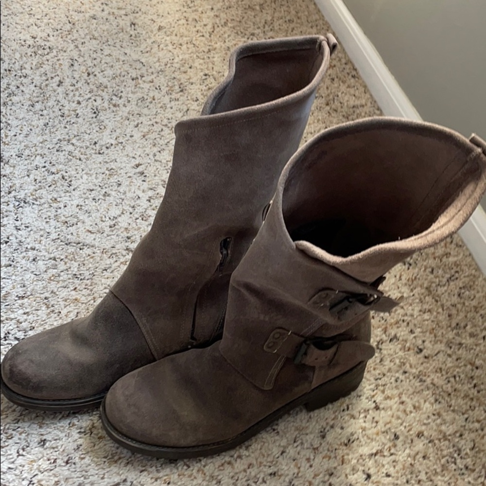 Suede boots, size 10